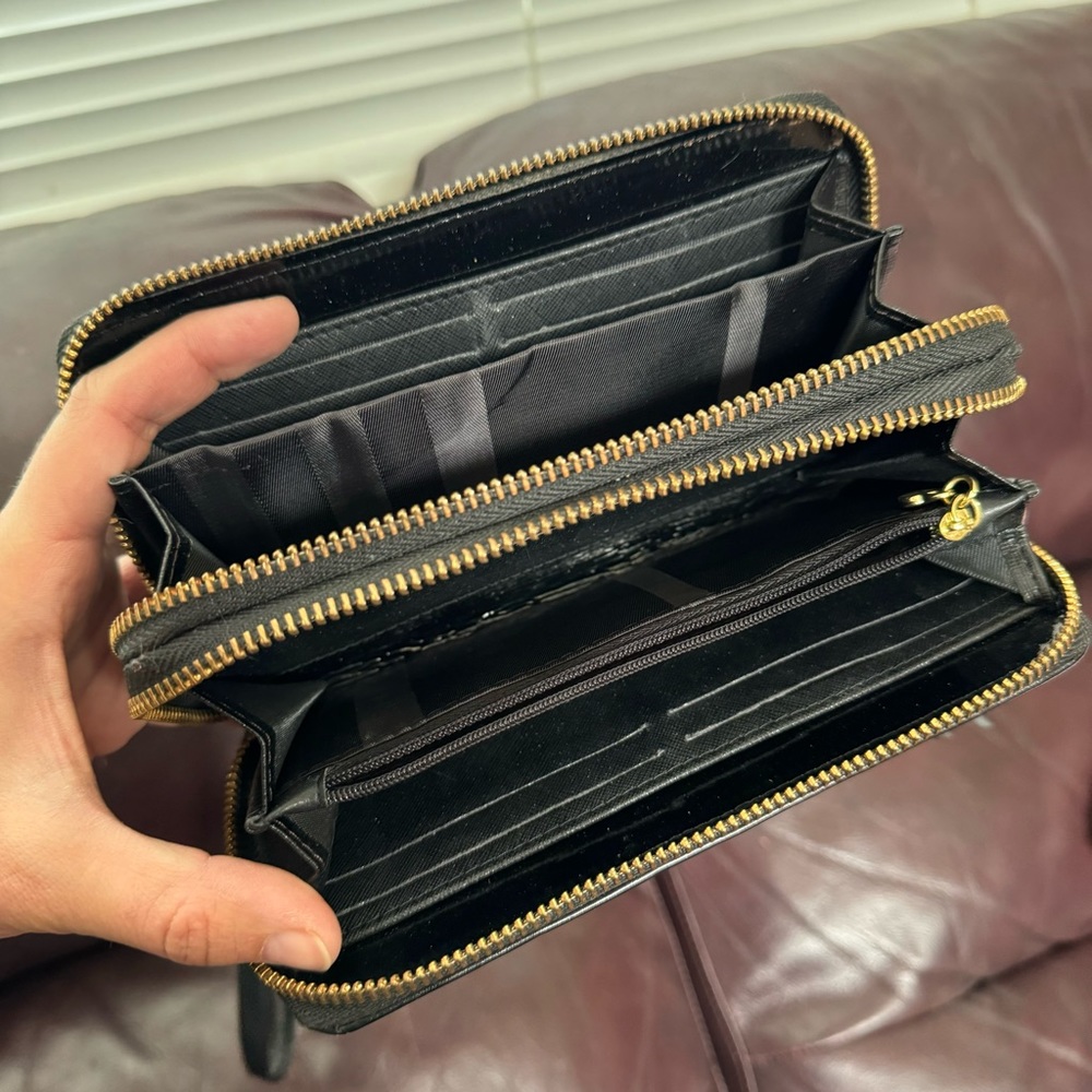 Rose Wallet - Picture 7 of 11